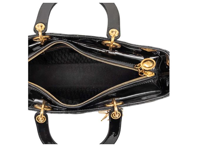 Lady Dior Cannage in vernice nero, grande - vista 4