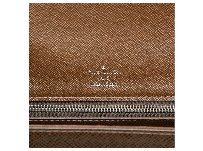 Louis Vuitton Marrone Taiga Selenga Marrone scuro - vista 5