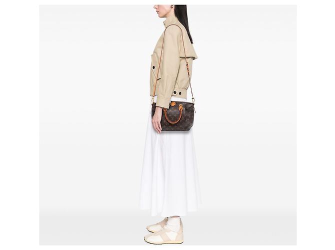 Louis Vuitton Marrone Monogram Turenne PM - vista 7
