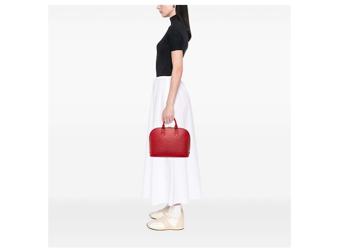 Louis Vuitton Alma PM in pelle Epi rossa Rosso - vista 7