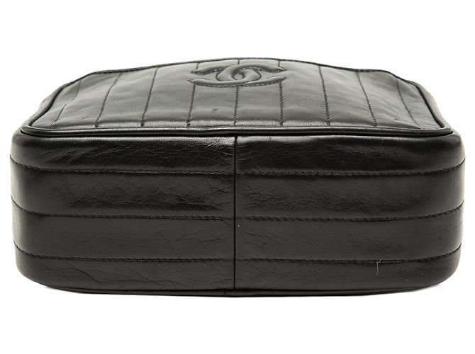 Borsa Chanel Black CC Vertical Quilted Lambskin Tassel Camera Bag Nero - vista 3