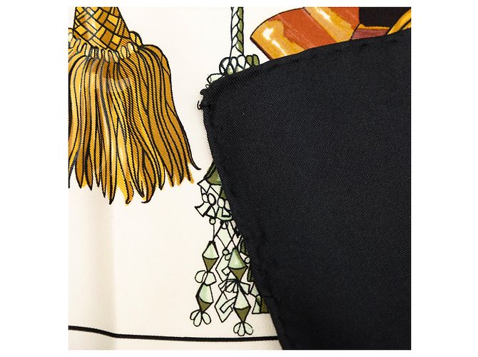 Sciarpa in seta bianca Passementerie Hermès 90 Bianco - vista 6