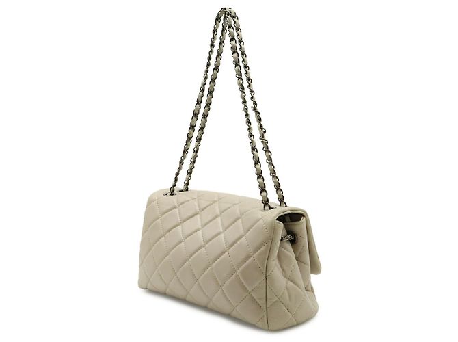 Borsa a Spalla Chanel Matelassé Chain Beige Sabbia - vista 3