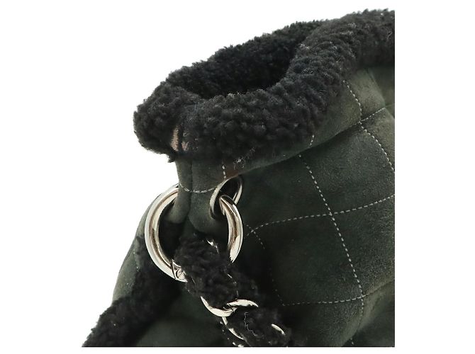 CHANEL Borsa a Spalla con Catena in Mouton Shearling Marrone Nero - vista 6