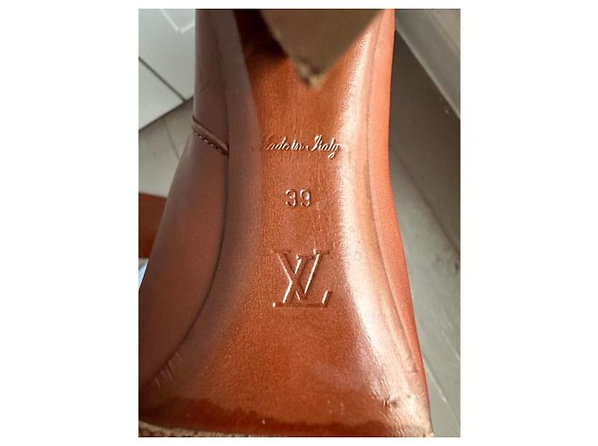 Louis Vuitton Botas altas de cuero marrón Castaño - vista 12