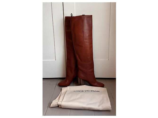 Louis Vuitton Botas altas de cuero marrón Castaño - vista 14