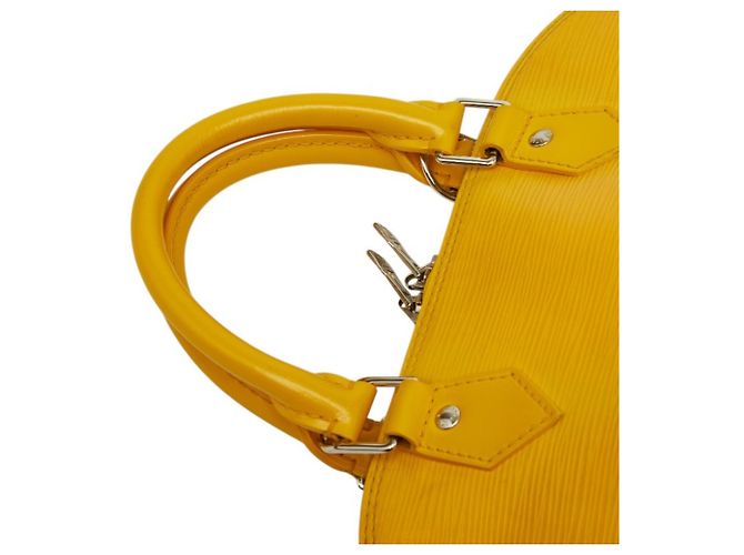 Borsa Louis Vuitton Epi Alma PM - vista 4