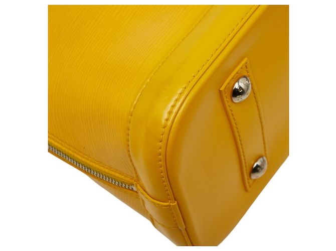 Borsa Louis Vuitton Epi Alma PM - vista 5