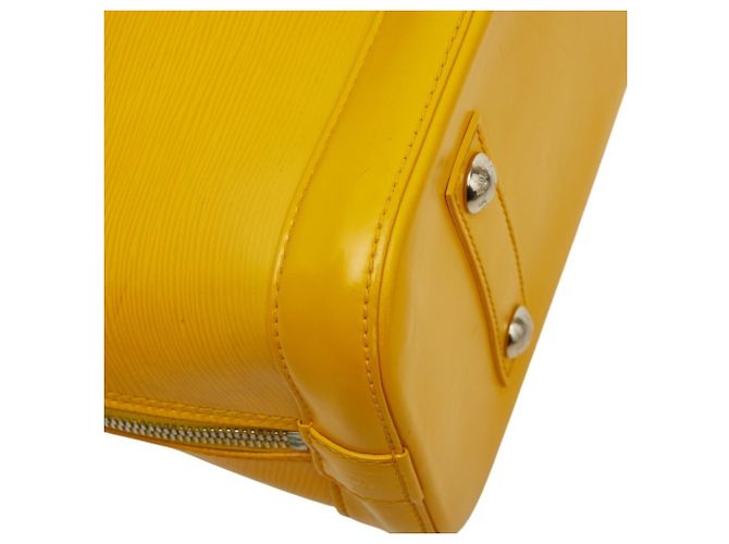 Borsa Louis Vuitton Epi Alma PM - vista 7