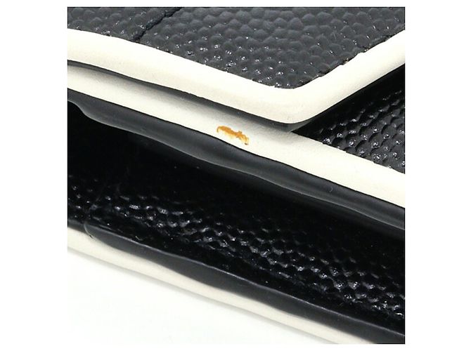 Cartera Saint Laurent Cassandra Matelassé Large Flap Negro Blanco - vista 4