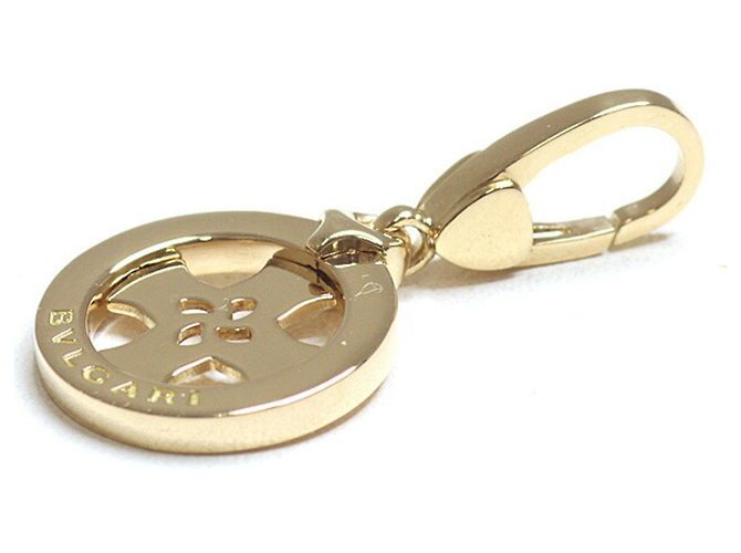 Bulgari Pendente Charm Tondo Cross in oro giallo 18K Bvlgari D'oro - vista 6
