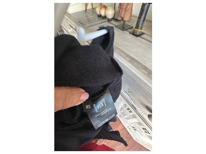Munthe Plus Simonsen Giacca Peplum PLU in cotone nera con chiusura a gancio e occhiello Nero - vista 6