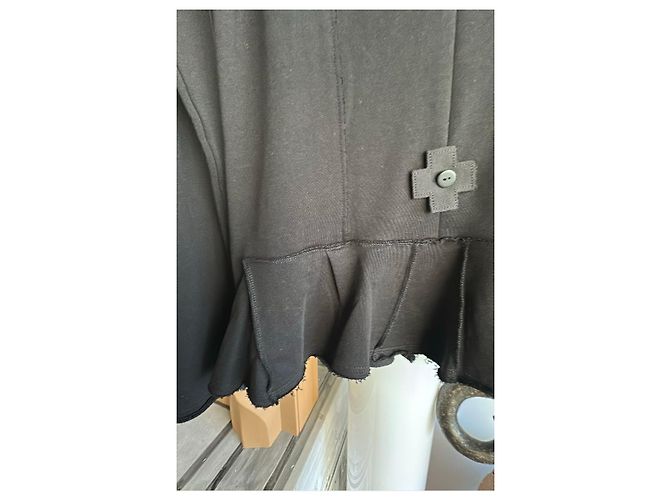 Munthe Plus Simonsen Giacca Peplum PLU in cotone nera con chiusura a gancio e occhiello Nero - vista 9