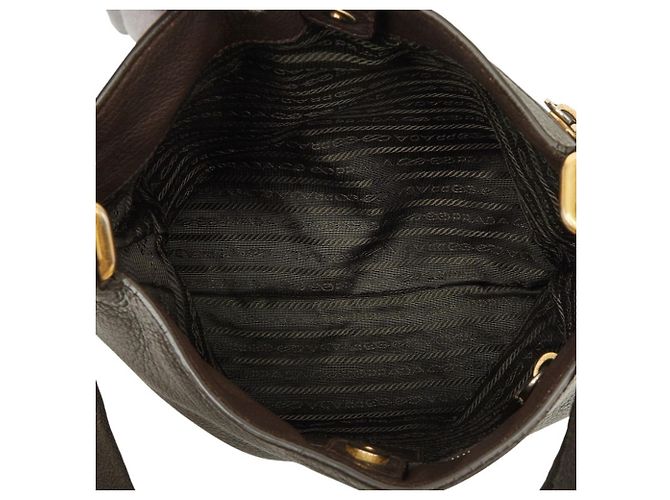Borsa a tracolla in pelle marrone scuro Prada - vista 7