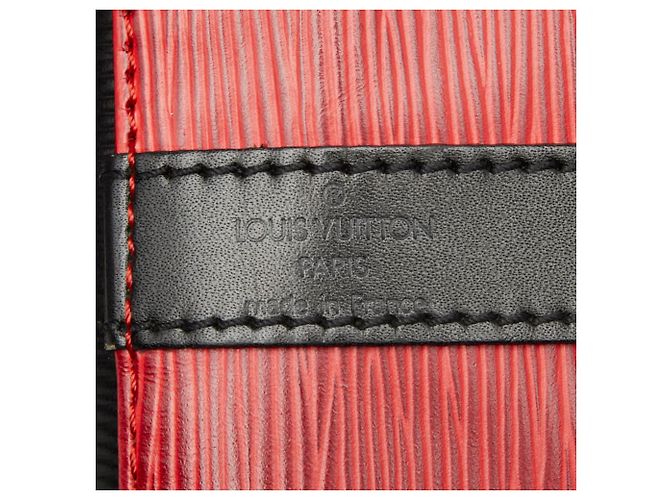 Noe Borsa a Spalla Louis Vuitton Epi Petit Noé Bicolor Nero Rosso - vista 12