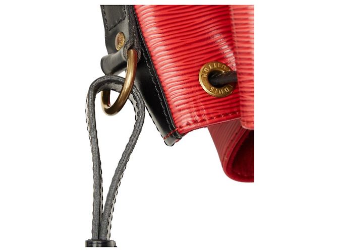 Noe Borsa a Spalla Louis Vuitton Epi Petit Noé Bicolor Nero Rosso - vista 6