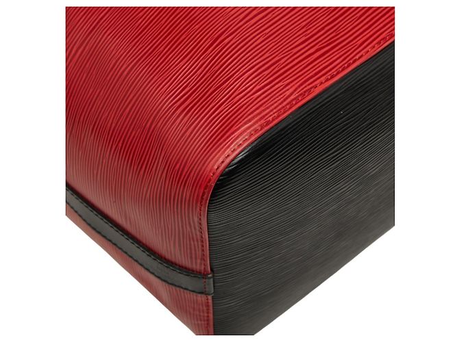 Noe Borsa a Spalla Louis Vuitton Epi Petit Noé Bicolor Nero Rosso - vista 8