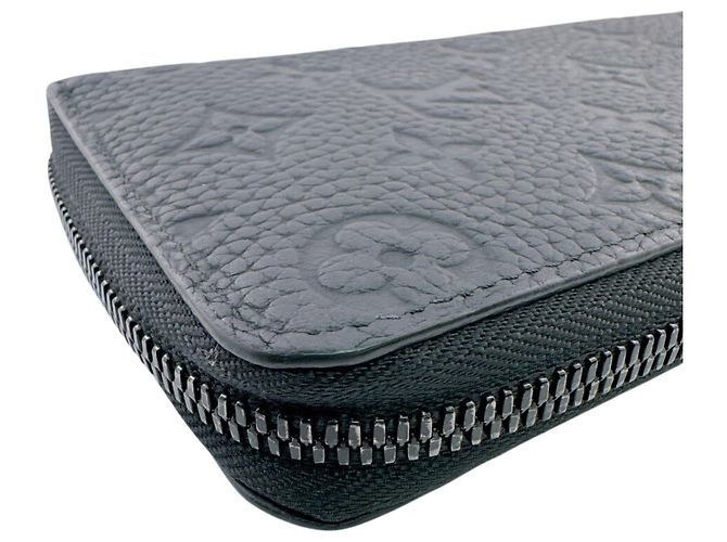 Louis Vuitton Long Bi-Fold Wallet Black - view 3