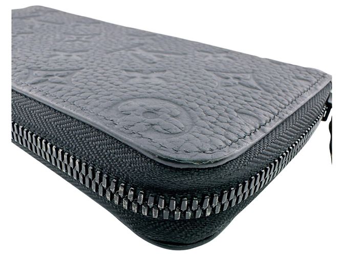 Louis Vuitton Long Bi-Fold Wallet Black - view 6