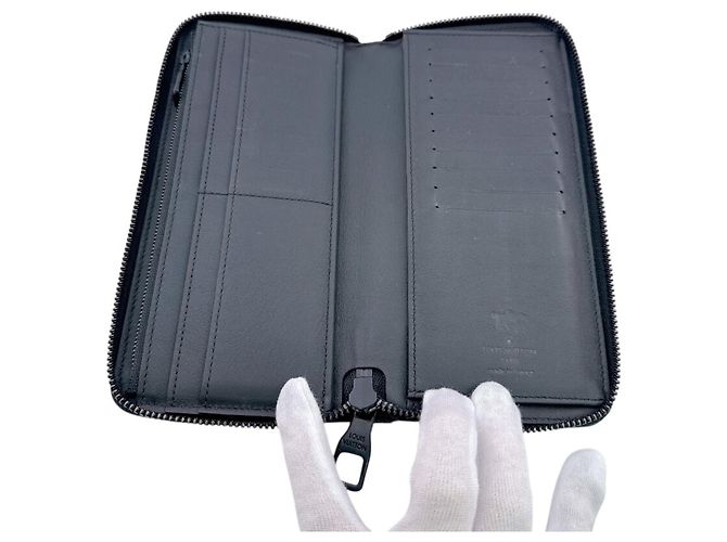 Louis Vuitton Long Bi-Fold Wallet Black - view 7