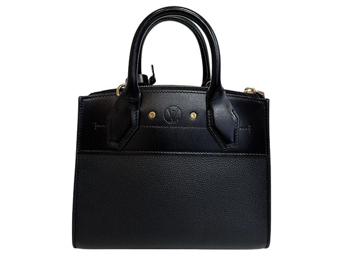 Bolso Louis Vuitton City Steamer Mini Negro - vista 2