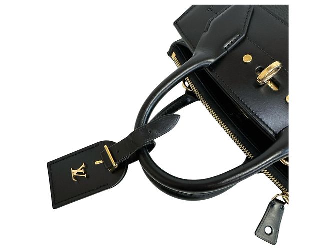 Bolso Louis Vuitton City Steamer Mini Negro - vista 3