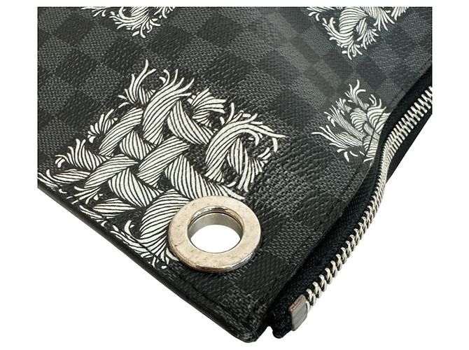 Louis Vuitton N61232 Christopher Nemes Pochette Jour GM Clutch Marrone Nero Bianco - vista 3
