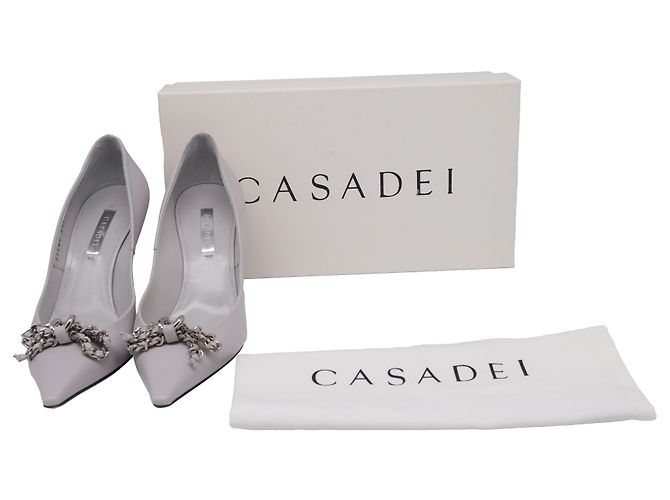 Décolleté Bow Chain dettagliate in pelle grigia Casadei Grigio - vista 6
