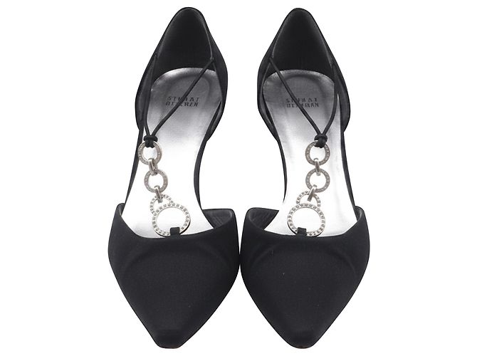 Stuart Weitzman Verzierte T-Riemen D'Orsay Pumps aus schwarzem Satin - Ansicht 2