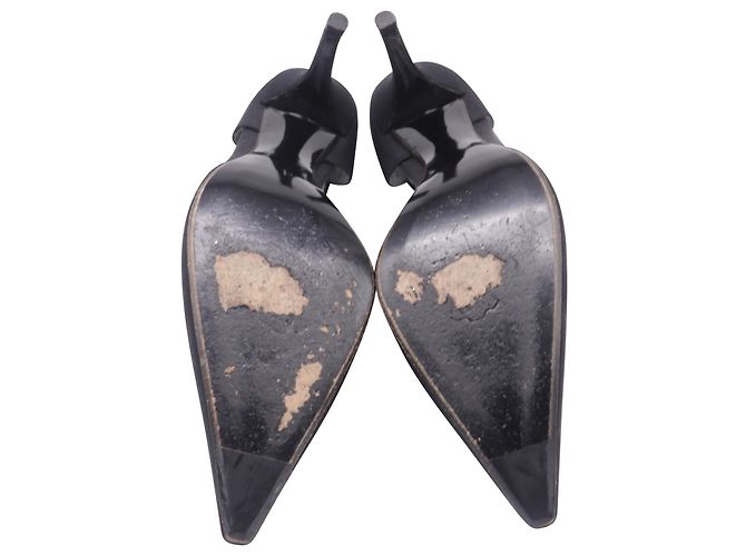 Stuart Weitzman Verzierte T-Riemen D'Orsay Pumps aus schwarzem Satin - Ansicht 7