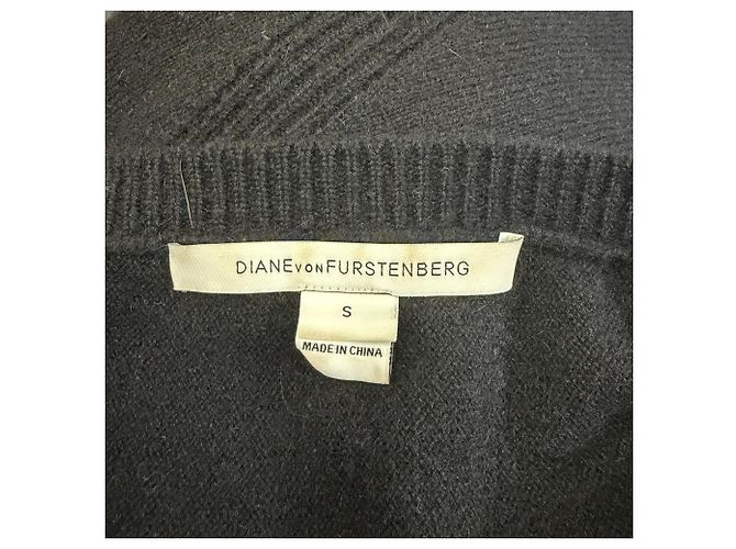 Diane Von Furstenberg Rundhalspullover aus schwarzem Kaschmir - Ansicht 4
