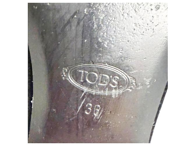 Tod's Loafer aus schwarzem Samt mit Kristallbesatz - Ansicht 7