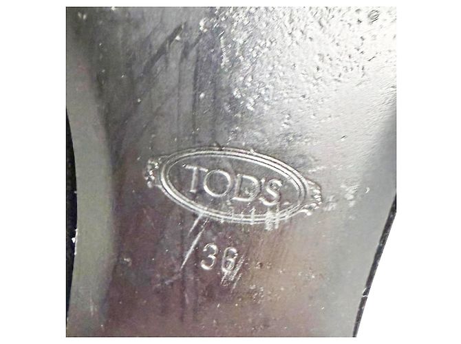 Tod's Loafer aus schwarzem Samt mit Kristallbesatz - Ansicht 8