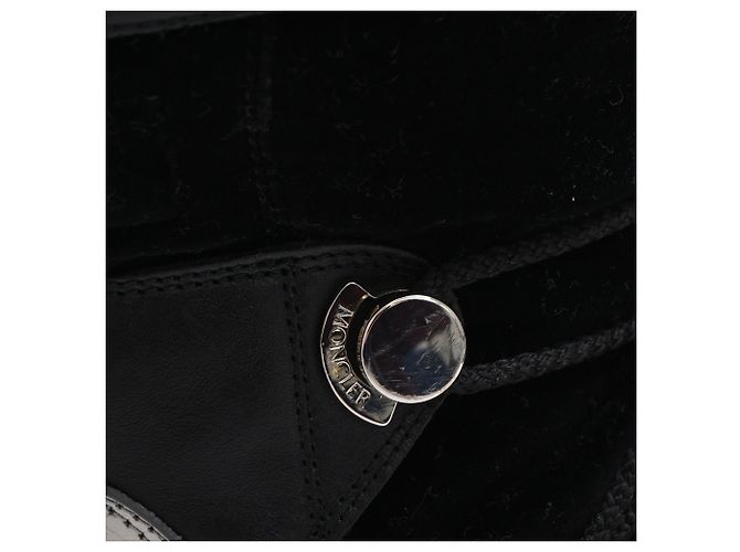 Botas de neve Moncler Stephanie em couro preto - vista 10