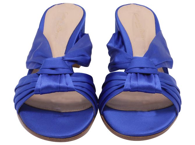 Gianvito Rossi Twist Knot Mules aus blauem Satin - Ansicht 2