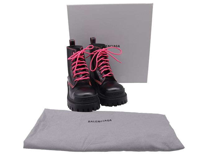 Stivali Strike di Balenciaga in pelle di vitello nera Nero - vista 7