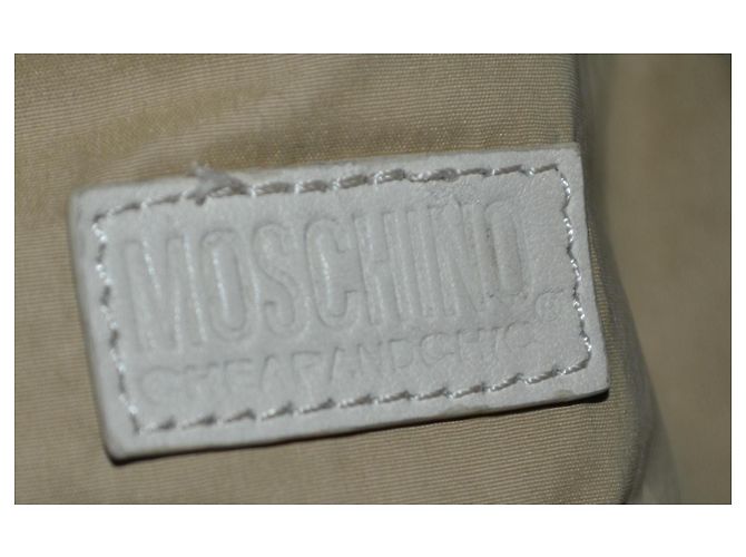 Moschino Cheap and Chic Shopper aus perforiertem Leder Braun - Ansicht 7