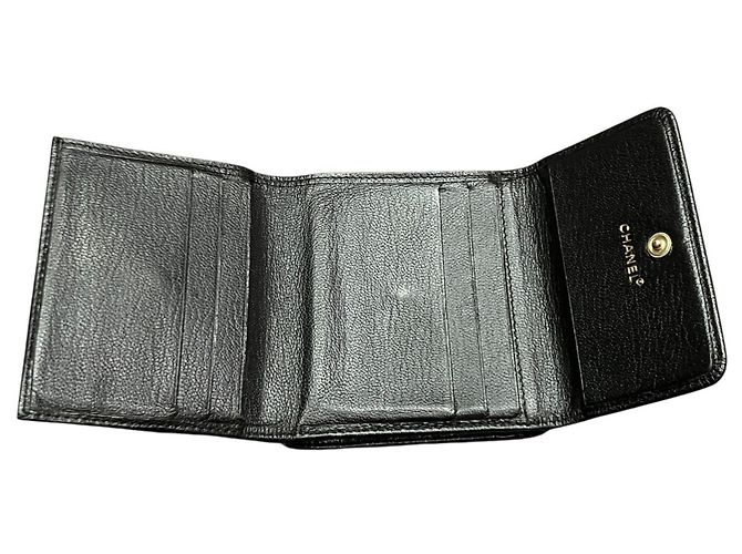 Cartera tríptico Chanel en cuero negro - vista 3
