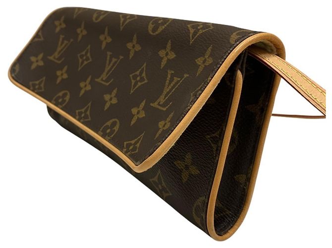 Louis Vuitton Pochette Twin GM Monogram Canvas Marrone - vista 9