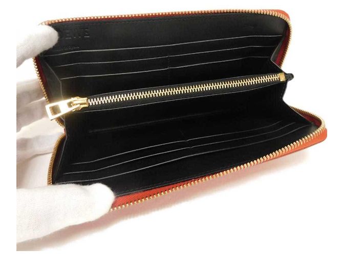 Cartera larga de piel de becerro roja Loewe - vista 5