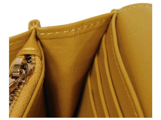 Portafoglio bi-fold con patta lunga Tod's T Timeless Giallo Senape - vista 13