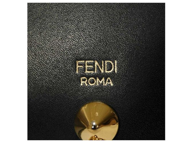 Fendi By The Way Piccolo Portafoglio con Borchie Oro Bi-fold Wallet Nero - vista 19