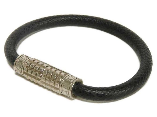 Bracciale Charm Louis Vuitton Nero Argento Grigio - vista 2