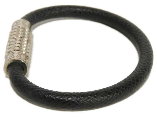 Bracciale Charm Louis Vuitton Nero Argento Grigio - vista 3