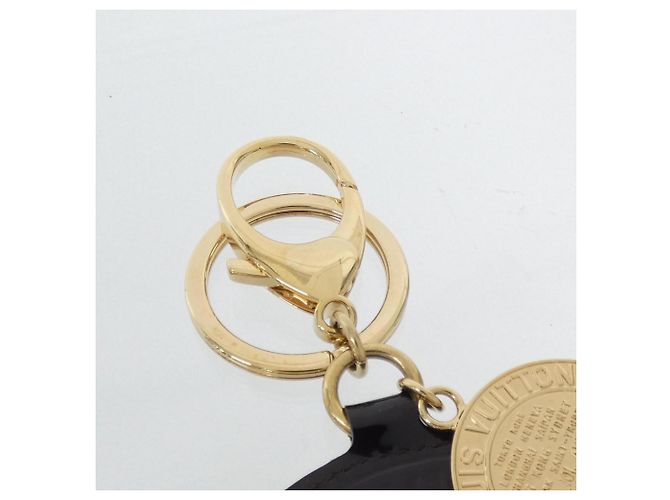 Louis Vuitton Vernis Porte Clés Long T&B Keyring Dorado Burdeos - vista 4