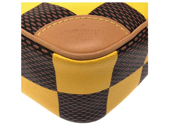 Borsa a tracolla Louis Vuitton Damier Pop Chess Giallo Damier ebene - vista 3