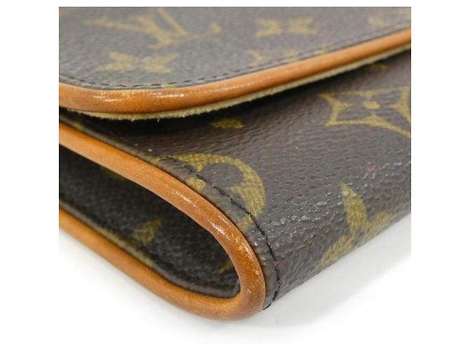 Louis Vuitton Monogram Pochette Twin GM Marrone - vista 3
