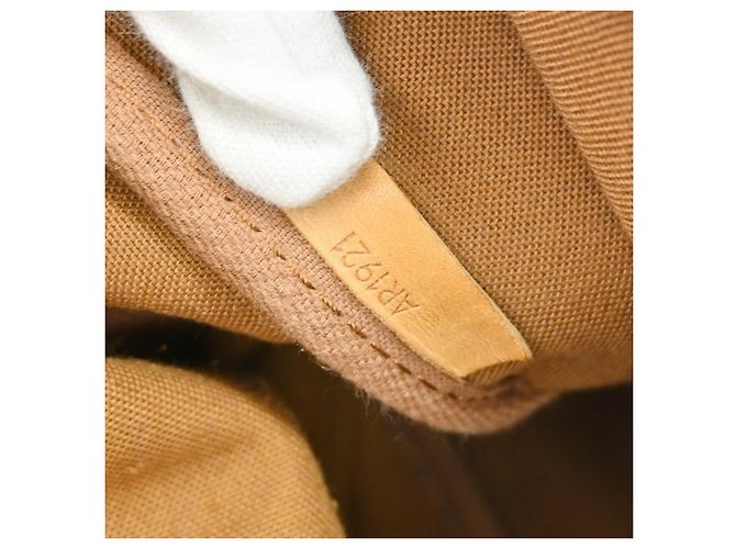 Louis Vuitton Saumur Monogram Canvas 35 - view 5