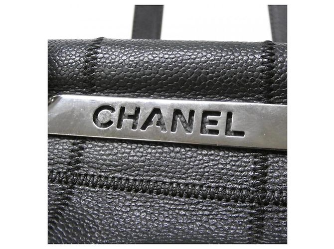 Borsa a tracolla Chanel 26134 in pelle di vitello granulata nera Nero - vista 4