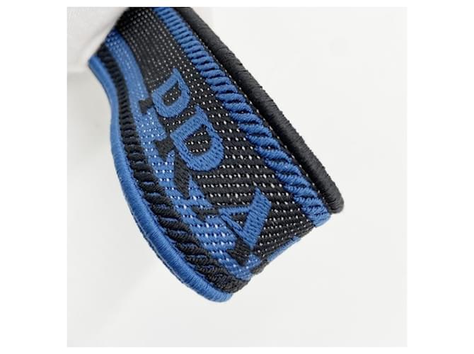 Borsa a tracolla Prada Triangle in pelle blu - vista 7